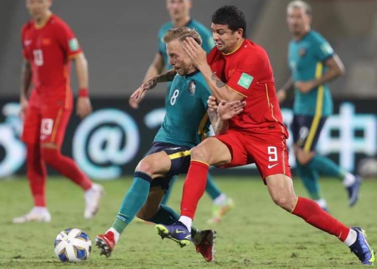 中足联：中超国内球员年薪上限500万元，外援年薪封顶300万欧元