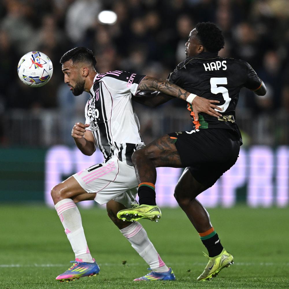 高清：英超曼联1-1西汉姆 红魔攻击线哑火