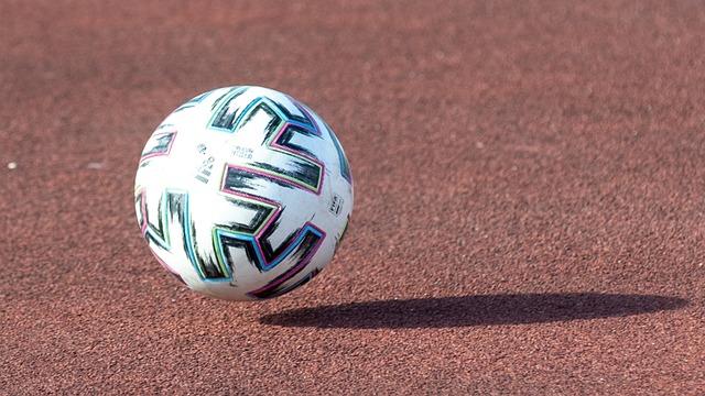 马刺尽管目 马刺尽管目