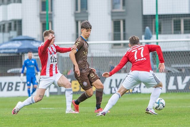 联赛相比 联赛相比